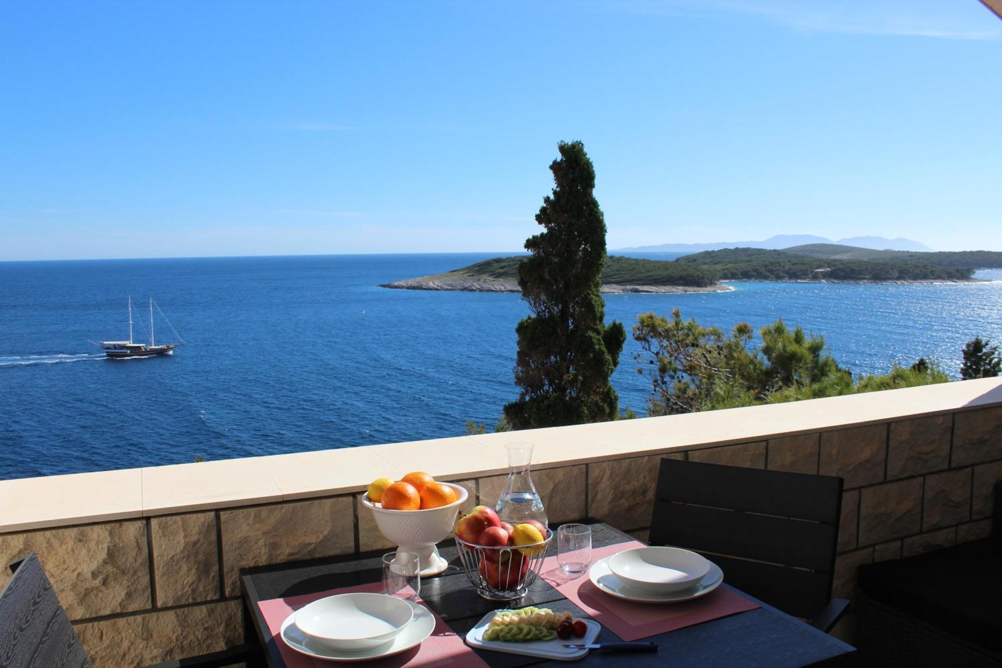 Kiki'S Haven By Villa Kristonia Hvar Town Extérieur photo