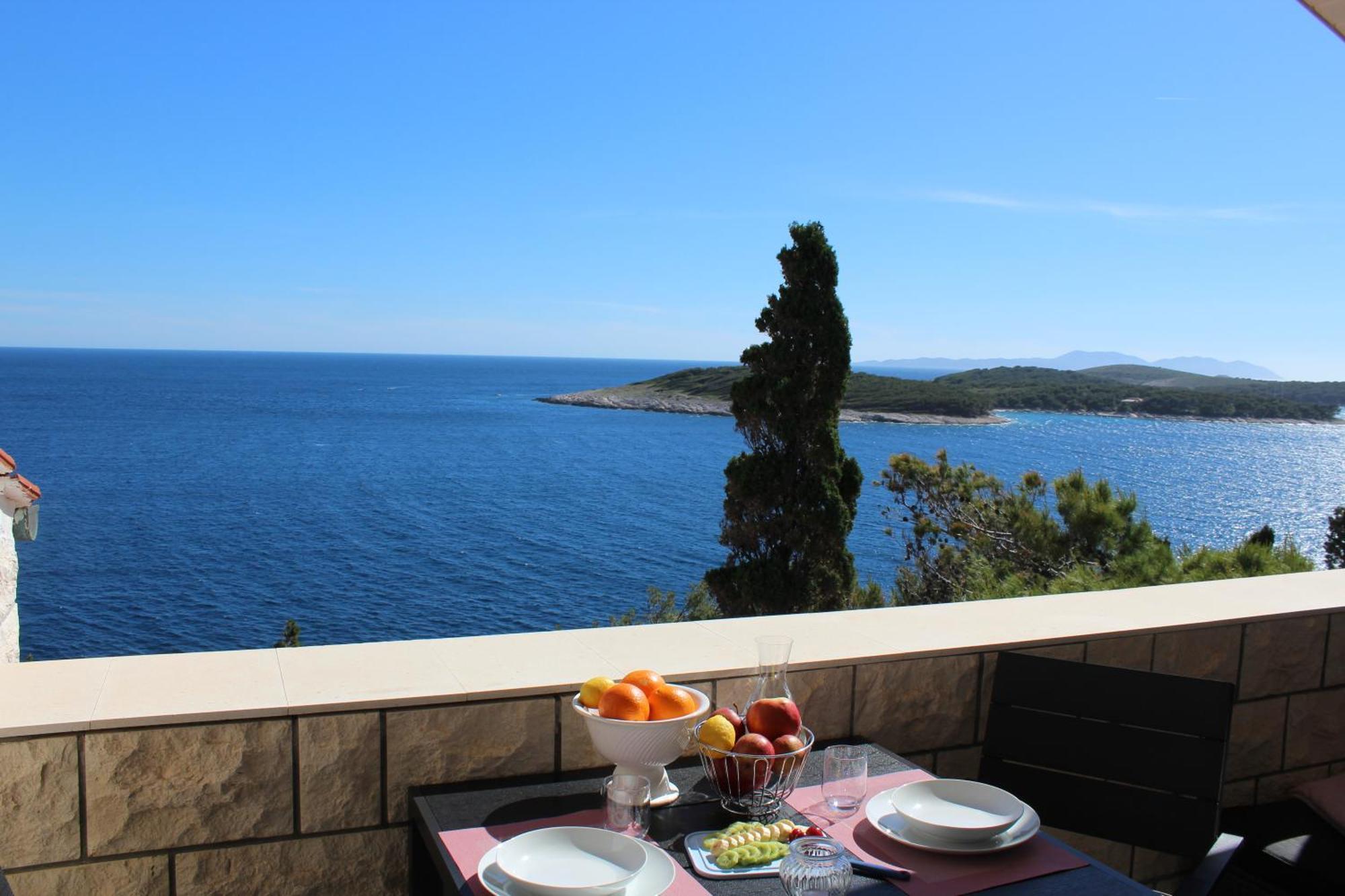 Kiki'S Haven By Villa Kristonia Hvar Town Extérieur photo
