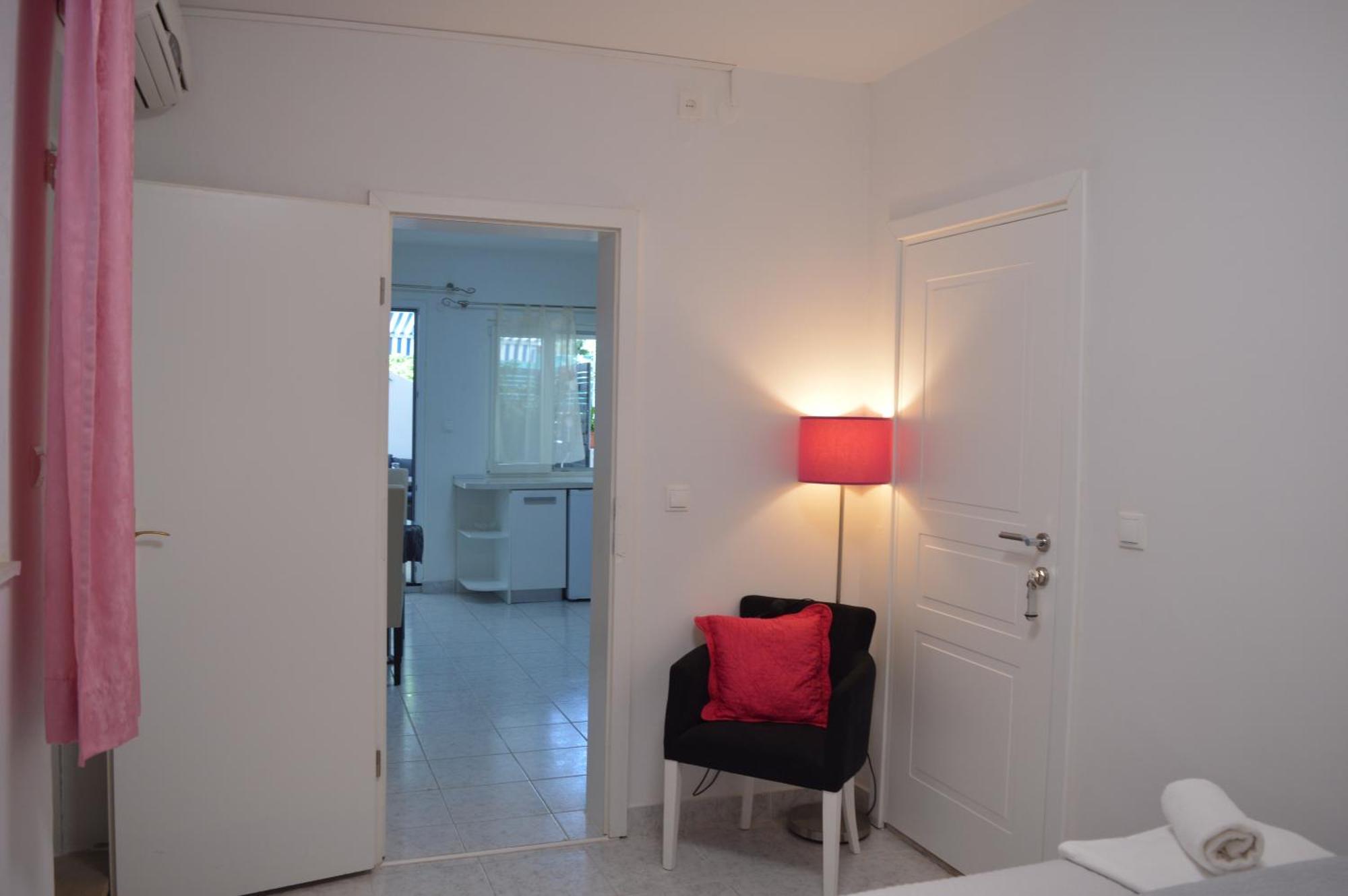 Kiki'S Haven By Villa Kristonia Hvar Town Extérieur photo